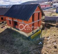 Rodinný dom, obec Spišský Hrhov, okres Levoča - Stavba rodinného domu na Grófskej ulici v Spišskom Hrhove v štádiu hrubej stavby.