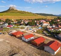 Exkluzívne novostavba rodinný dom - bungalov, Spišské Podhradie - Výstavba rodinných domov v Spišskom Podhradí s výhľadom na Spišský hrad.