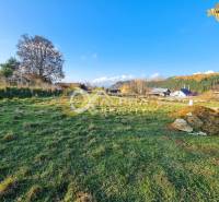 EXKLUZÍVNE Stavebné pozemky, Markušovce, okr. Spišská Nová Ves - Pozemok na bývanie v Markušovciach s výhľadom na prírodu a okolie.