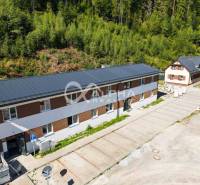 EXKLUZÍVNE novostavby bytov s terasou, parkovaním, Novoveská Huta, okr - Budovy pri lese v Spišskej Novej Vsi, vhodné aj pre 3-izbový byt.