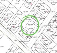 Na predaj stavebný pozemok s IS, Kvetoslavov 643 m² - Mapa parciel pozemkov na bývanie v Kvetoslavove, Bazová ulica, označené parcelné číslo.