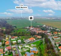 PREDAJ - RODINNÝ DOM - MACHULINCE - Letecký pohľad na rodinné domy v Machulinciach, blízko Zlatých Moraviec.