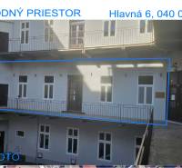 PRENÁJOM Obchodné a kancelárske priestory v centre Košíc, Hlavná - Obchodné priestory s balkónom na Hlavnej ulici v Košiciach, mestská časť Staré Mesto.