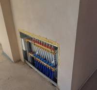 PREDAJ/ Kompletne zrekonštruovaný rodinný dom v Rožňave - Inštalácia rozvodov kúrenia v rodinnom dome s betónovou podlahou.