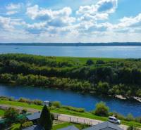 Bývanie ako v raji pri lagúne | Šamorín - Výhľad na rieku a zeleň z Vily v Šamoríne - Čilistove.