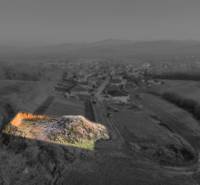 Stavebný pozemok na výstavbu RD, 652m2, Melčice-Lieskové - Pozemky - bývanie v Melčiciach-Lieskovom: stavebný pozemok obklopený vidieckou krajinou.