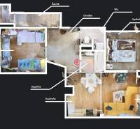 ŠTÝLOVÝ 3,5-IZBOVÝ BYT S NÁBYTKOM NA MIERU, A. HLINKU, ZVOLEN - 3-izbový byt s loggiou, šatníkom a podlahou s dreveným dekorom.