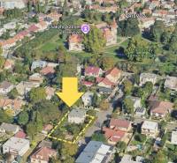 Exkluzívny stavebný pozemok Ružinov - Prievoz 760 m²   - Letecký pohľad na pozemky na bývanie v oblasti Csákyho kaštieľa, Bratislava - Ružinov.