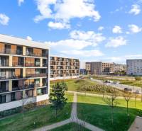 Novostavba 3-izb. bytu s parkovacím státím, ul.Hany Ponickej, Lamač - Bytové domy na ulici Hany Ponickej v Bratislave - Lamači s okolitou zeleňou.