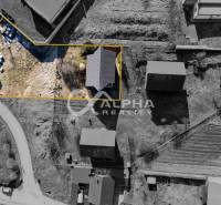 Rodinný dom, obec Spišský Hrhov, okres Levoča - Letecký pohľad na rodinný dom na Grófskej ulici v Spišskom Hrhove s priľahlým pozemkom.