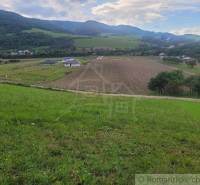 Stavebný pozemok pod lesom s pekným výhľadom na Lúky a Lazy pod Makyto - Lúky Záhrady predaj reality Púchov