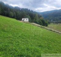 Stavebný pozemok pod lesom s pekným výhľadom na Lúky a Lazy pod Makyto - Lúky Záhrady predaj reality Púchov