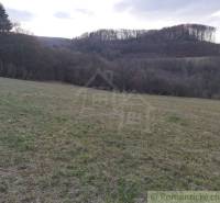 Pozemok s nádhernými výhľadmi v Púchove nad časťou Vieska-Bezdedov na  - Púchov Záhrady predaj reality Púchov