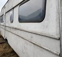 Predám pozemok v obci Dubník okr. Nové Zámky - Stará karavanová konštrukcia pri Dubníku na pozemku v časti Dubník, Pozemky - bývanie.