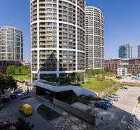 REZERVOVANÉ I METROPOLIS I Luxusný 1i byt I Staré Mesto - Výškové budovy so záhradou na ulici Bottova v Bratislave - Staré Mesto.