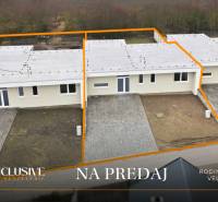 Na predaj 4-izbové novostavby, Veľká Paka - Rodinný dom na Čukárskej Pake vo Veľkej Pake s dvomi parkovacími miestami.