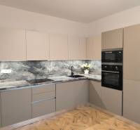 JANOTOVA NOVÝ PO REKONŠTRUKCII EŠTE NEPOUŽÍVANÝ ATYPICKÝ 4 IZB. BYT  - Kuchyňa v 4-izbovom byte s mramorovou pracovnou doskou a podlahou s dreveným dekorom.