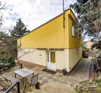 – EXKLUZÍVNE – NA PRENAJOM – DOM – MEDZIERKA – STARÉ MESTO - Rodinný dom na Medzierke v Bratislave - Starom Meste s terasou a záhradou.