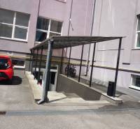 MASARYKOVA: Nebytové priestory 36 m2 - 3.posch., VÝŤAH, parkovanie - Budova kancelárií na Masarykovej ulici v Prešove s prístreškom a parkoviskom.