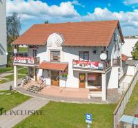 NA PRENÁJOM OBCHODNÝ PRIESTOR-KANCELÁRIA ,DUN. STREDA - Budova na ulici Jilemnického, ponúka grafické štúdio a kancelárie na prenájom.