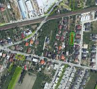 Na predaj stavebný pozemok na RD v Bernolákove 802m2 - Letecký pohľad na pozemky na bývanie v oblasti ulice Polná, Bernolákovo.