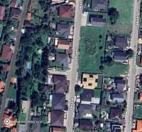 Na predaj stavebný pozemok na RD v Bernolákove 802m2 - Letecký pohľad na pozemky - bývanie na Okružnej ulici v Bernolákove.