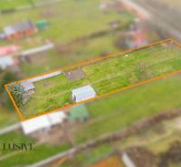 NA PREDAJ STAVEBNÝ POZEMOK (1046 m²), VEĽKÝ MEDER - Pozemky na predaj vo Veľkom Mederi, ideálne na bývanie, označené v oranžovej.