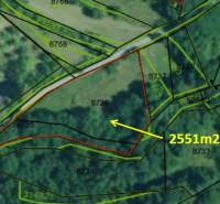 Predaj , slnečné pozemky nad Krupinou , Tepličky - Letecký pohľad na pozemky pre bývanie v Krupine s rozlohou 2551 m².