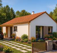 *RODINNÝ DOM V CENE BYTU**12km od LIPTOVSKÉHO MIKULÁŠA** - Rodinný dom v Liptovskej Sielnici, obklopený záhradou a parkovacím prístreškom, pozemky na bývanie.