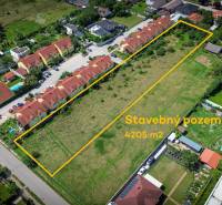 Stavebný pozemok pre developerov | 4205 m² | Miloslavov - Developerské pozemky na Slnečnej ulici v Miloslavove vedľa výstavby domov, 4205 m².
