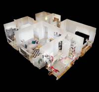 3-izbový byt VÍŤAZNÝ OVÁL | Dubnica nad Váhom  - 3D pôdorys 3-izbového bytu s podlahou s dreveným dekorom a vybavením.