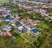 STAVEBNÝ POZEMOK | NITRIANSKA BLATNICA - Letecký pohľad na pozemky pre bývanie v obci Nitrianska Blatnica.