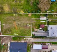 STAVEBNÝ POZEMOK | NITRIANSKA BLATNICA - Letecký pohľad na pozemky pre bývanie v Nitrianskej Blatnici, Nitrianskej Blatnici.