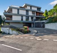 ︱ PREDAJ Nadštandardný 3-izb. byt v projekte Gansberg Koliba - Bytový dom na Jeséniovej ulici v Bratislave - Novom Meste obklopený zeleňou.