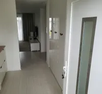 Rodinný dom v obľúbenej lokalite Biely Kostol – 4 izbový - chodba.webp