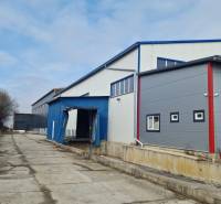 Prenájom HALA - SKLADOVÉ PRIESTORY - POPRAD od 2500 m2 - 5000 m2 - Sklady a haly na Východnej ulici v Poprade s priemyselným vzhľadom a nakladacou rampou.