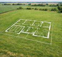 Lukratívny pozemok v obci Pavlice  - Pozemky - bývanie v Cíferi s nákresom domu, obklopené prírodou, ideálne pre nový začiatok.