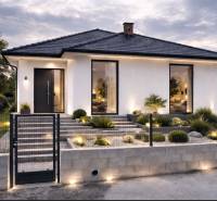 * na predaj 3i rodinný dom, 6á pozemok, Čataj - Rodinný dom v Čataji s udržiavanou záhradou a osvetlením podvečer.