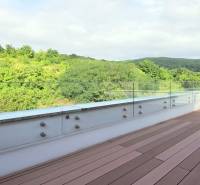 LUXUSNÝ 3i byt,PARKING,CHLADENIE,TERASA,Grand Koliba, Frankovská ulica - Terasa s výhľadom do zelene pri 3-izbovom byte, Frankovská, Bratislava - Nové Mesto.