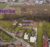 Stavebný pozmok s možnosťou delenia..Výhodná cena 55,- Eur/m2! - Letecký pohľad na pozemky na bývanie v Budmericiach, pozemok o rozlohe 4300m2.