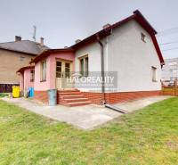 Predaj, rodinný dom Rimavská Sobota, Čerenčianska - ... - Rodinný dom v Rimavskej Sobote s veľkou záhradou a terasou zo schodmi.