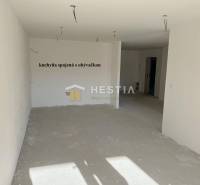 Na predaj 2-izb.byt, terasa, priamo pod Rotundou, Skalica - Prázdna obývačka spojená s kuchyňou, vhodná pre zariadenie 2-izbového bytu.