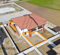 Na predaj 3-izb. byt so záhradou, Dunajská Streda - Nehnuteľnosť na Malom Blahove v Dunajskej Strede, vhodná pre 3-izbový byt.