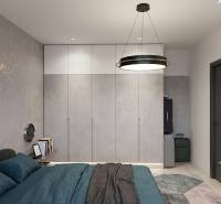 NA PREDAJ 3-IZBOVÝ BYT  S LODŽIOU, 67m2,  OKTÓBROVÁ ul,, PREŠOV - Spálňa v 3-izbovom byte so vstavanými skriňami a elegantným osvetlením.
