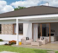 Praktický a úsporný rodinný dom v Bernolákove, Jelšova - Rodinný dom na Jelšovej ulici v Bernolákove s terasou a záhradným sedením.