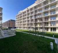 NUERA︱NOVÝ RUŽINOV - kompletne zariadený 2-izbový apartmán so záhradou - Nové bytové komplexy na Bajkalskej ulici v Bratislave - Ružinove, s udržiavanou zeleňou.