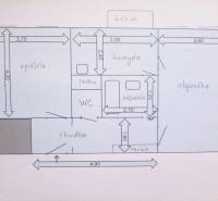 2-izb. byt pri Račianskom Mýte, balkón, 5.p./11 - Pôdorys 2-izbového bytu s balkónom, zobrazuje rozmery a usporiadanie izieb.