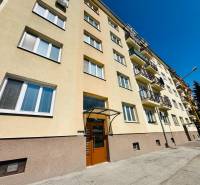 (81 m²) ŠTÝLOVÝ 3i BYT NA SEVERE - Bytový dom na Obrancov mieru v Košiciach s 3-izbovými bytmi.