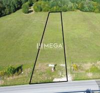 Predaj pozemku na bývanie, Brestovská, Brestovská, Humenné - Pozemok na bývanie na Brestovskej ulici v Humennom, ohraničený čiernymi čiarami.