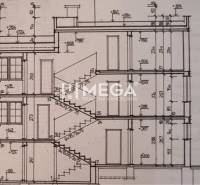 SKVELÁ CENA - výnimočný  rodinný dom, Kamenica nad Cirochou - Architektonický plán rodinného domu so schodiskom a rozmermi jednotlivých priestorov.